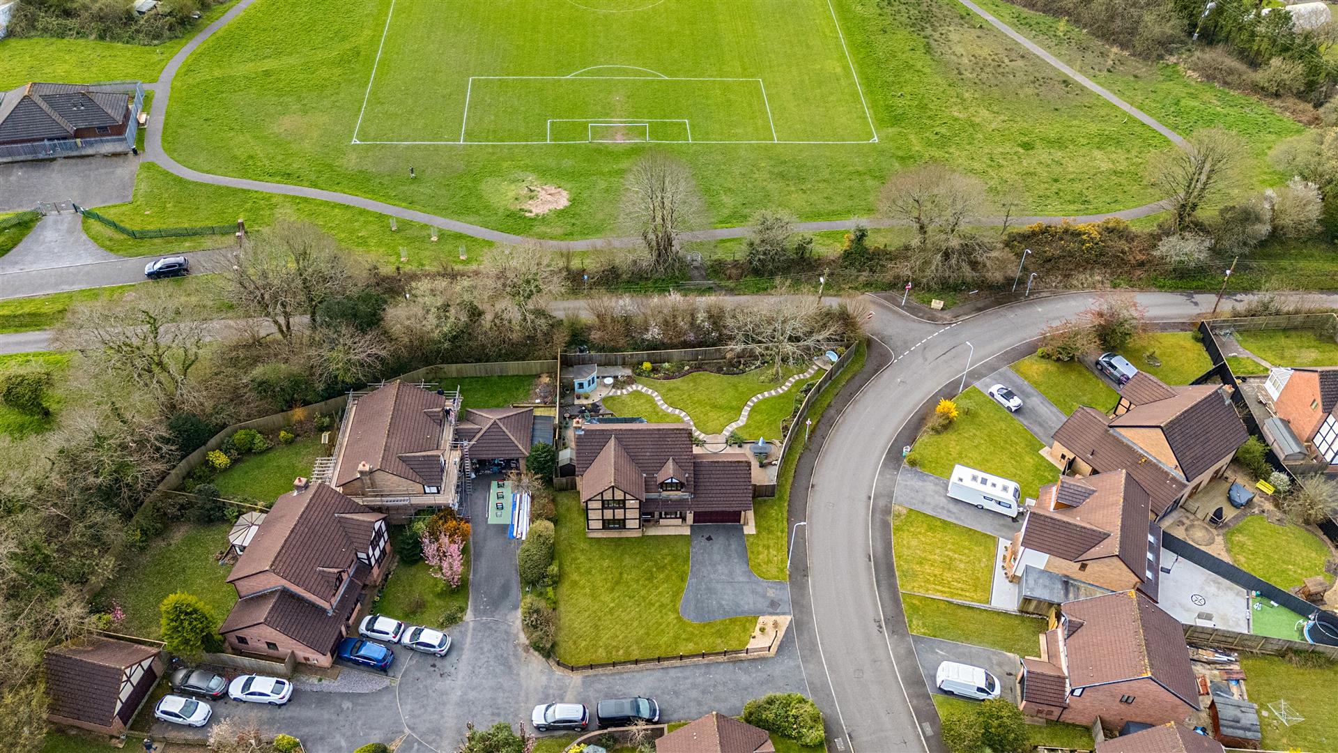 Grove Farm Road, Grovesend, Swansea, SA4 8LA